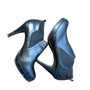 Adrienne Vittadini Women's Booties, Style Av-Patia, Color Black, Size 9.5M